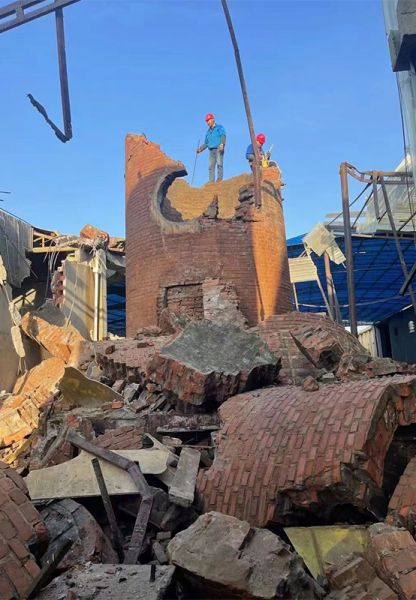 煙囪拆除，水塔拆除